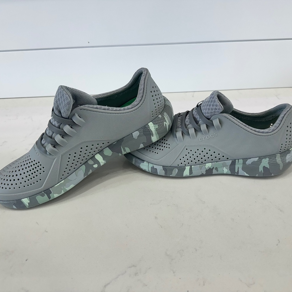Crocs LiteRide Pacer Sneakers